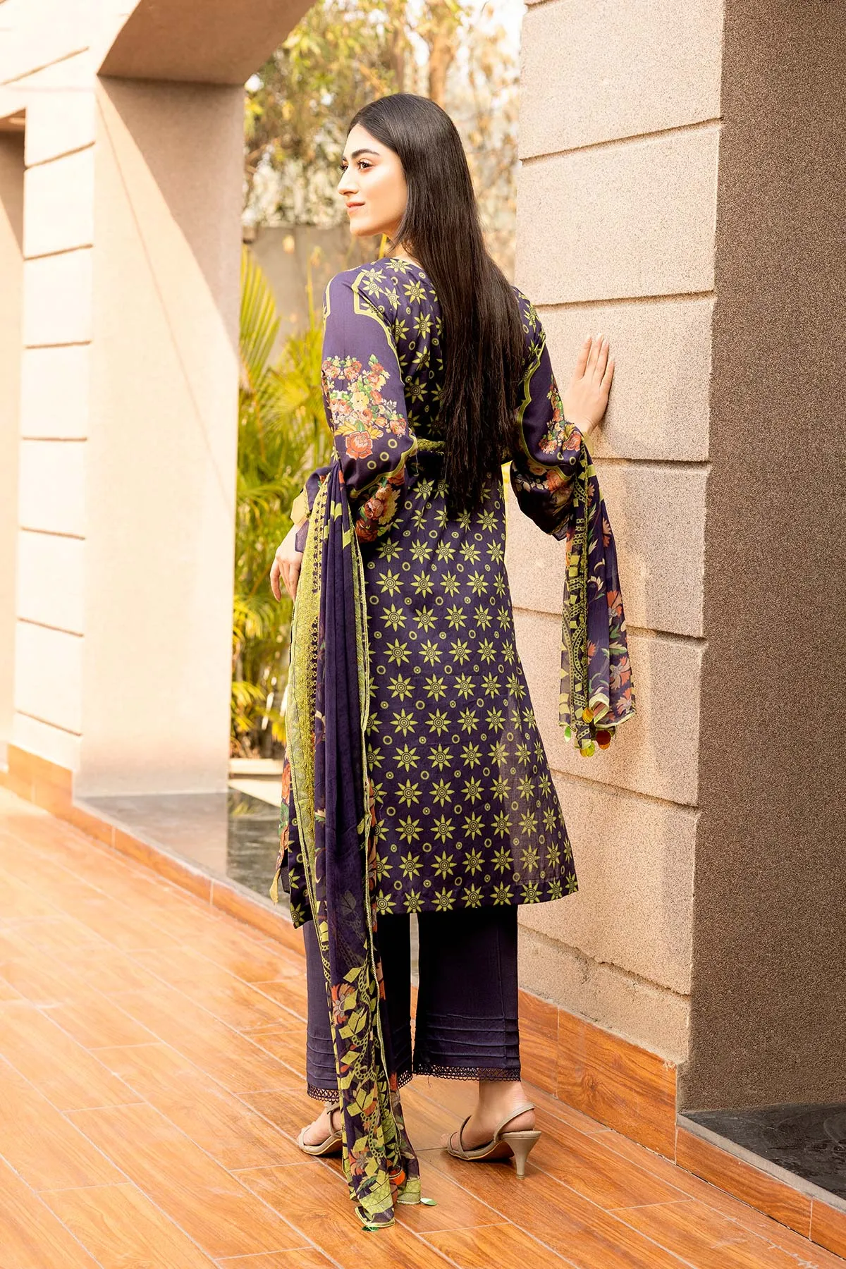 3-Pc Charizma Unstitched Embroidered Lawn Shirt With Embroidered Chiffon Dupatta AN23-31