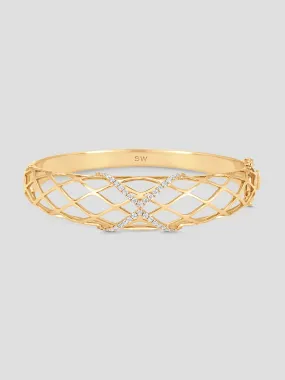 Dentelle Yellow Gold White Diamond Wave Bangle