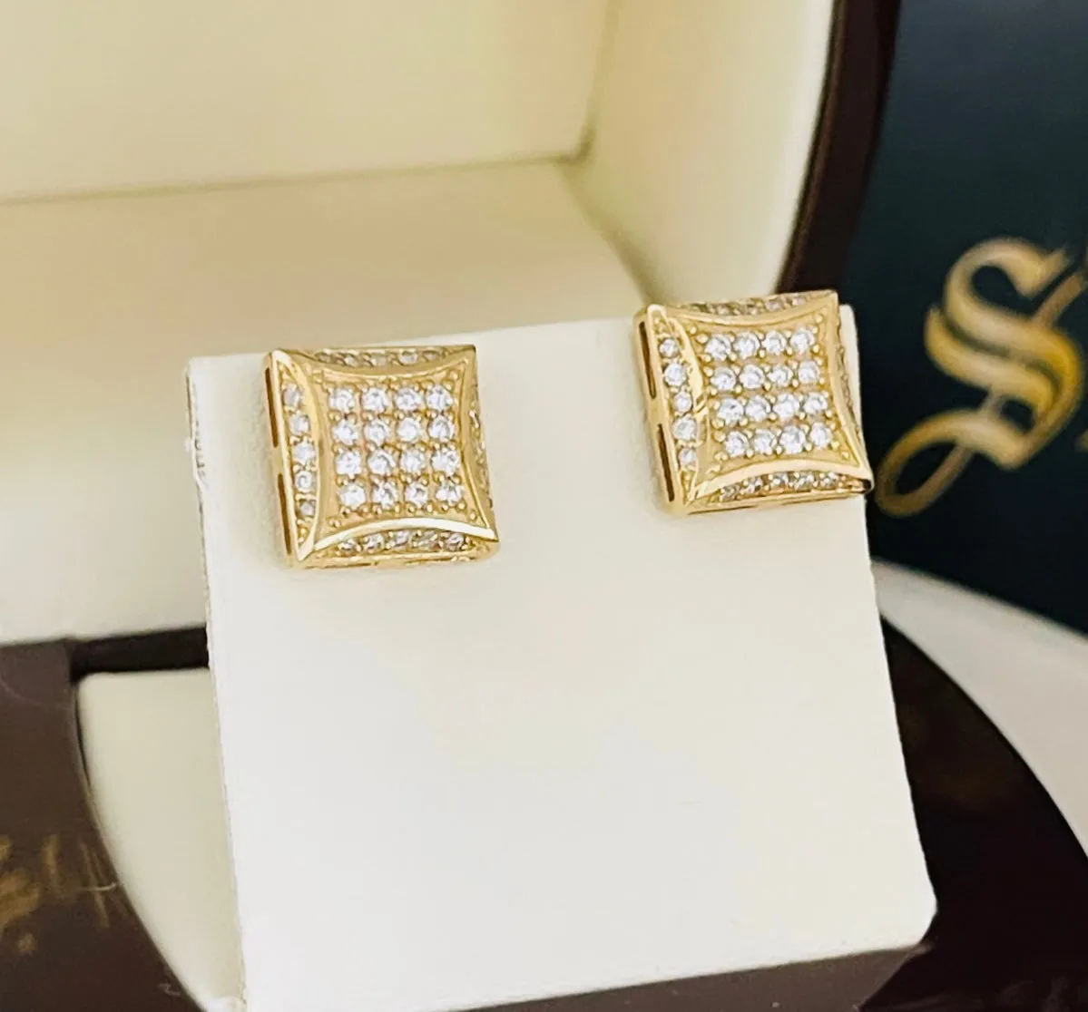 Diamond stud earrings