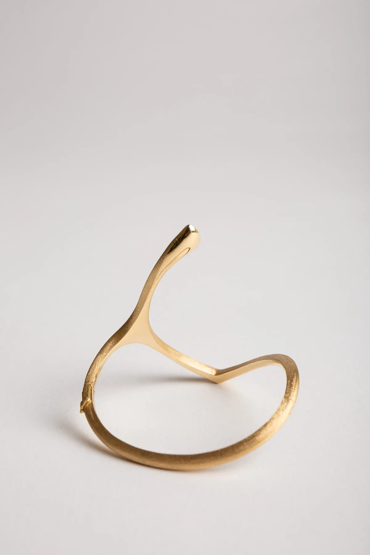 MIKE JOSEPH | WHITE DIAMOND BANGLE