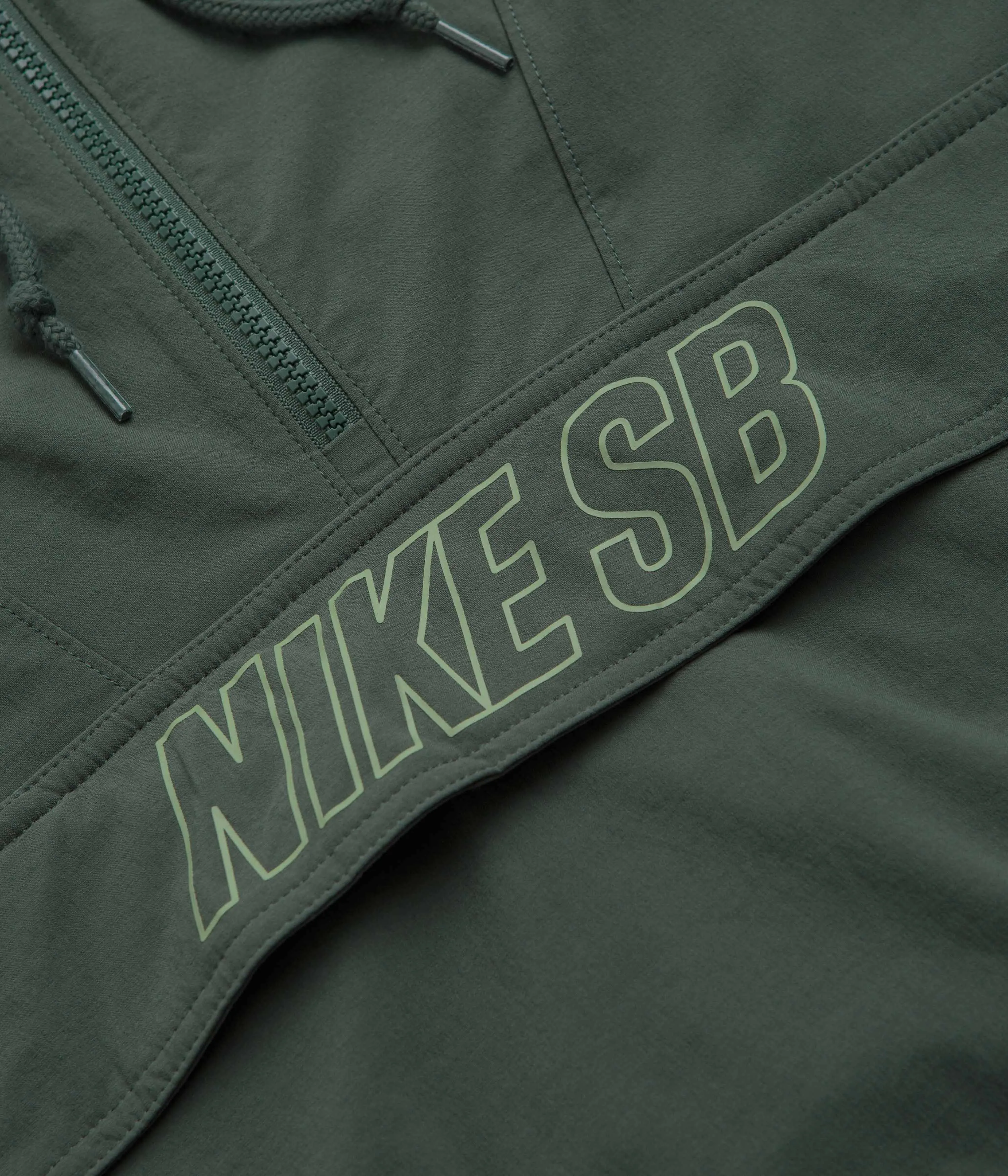 Nike SB Anorak Jacket - Vintage Green / Oil Green