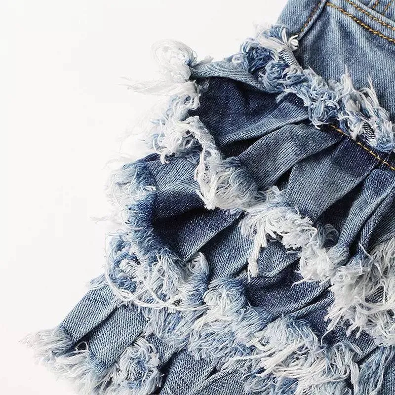 Ruffle Detailed Raw Edge Denim Shorts