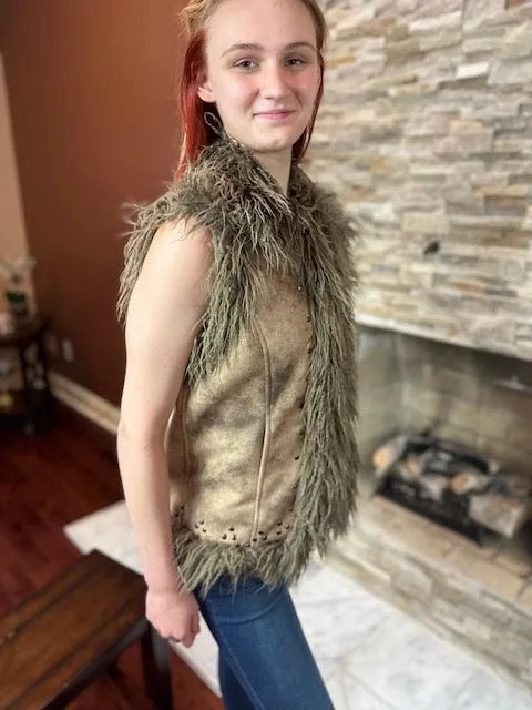 Vintage look Coated faux suede vest with fur (GF21112)